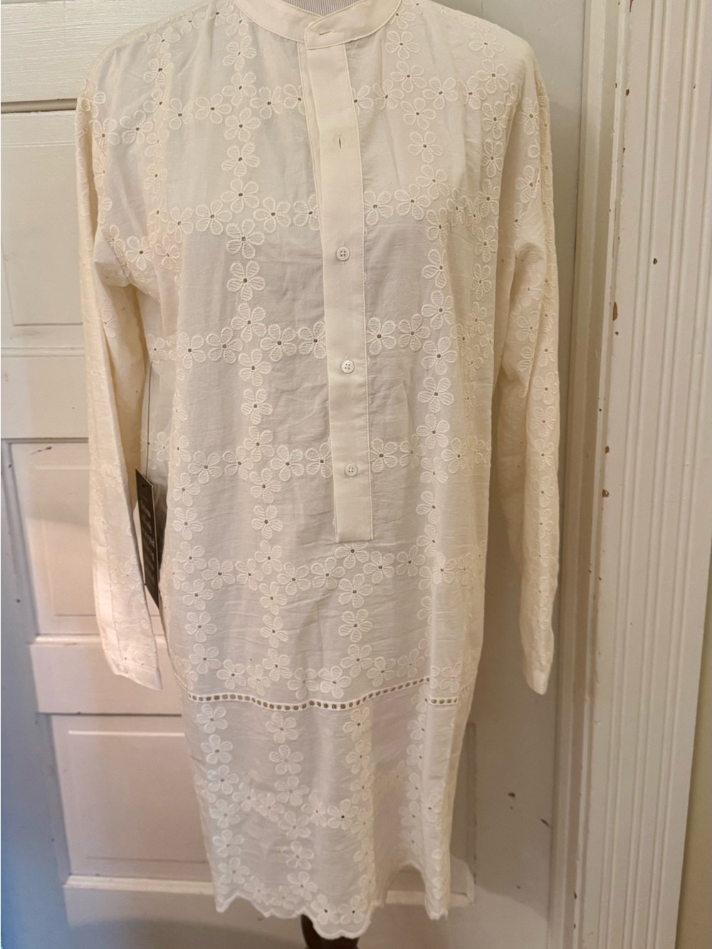 Tuckernuck Eyelet Tunic Dress in Cream by Hyacinth House - Picture 5 of 7